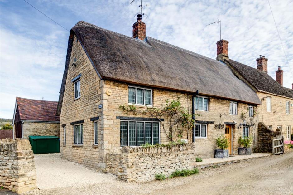 Magical thatched homes that are beautiful inside and out